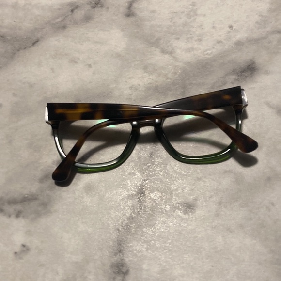 SEE - Picture 11 of 16